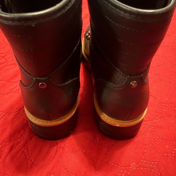 Booties - Picture 5 of 6